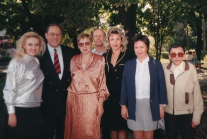 Співробітники кафедри вищої математики, 1998 рік (О.О.Аршава, В.М.Крепак, Л.І.Шульміна, В.О.Цуріков, Л.І.Щелкунова,В.В.Тупіцина, Є.В.Поклонський)